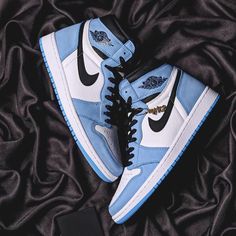 Nike Air Jordan 1 Retro High “University Blue” Jordan 1s Aesthetic, High Top Air Jordans, Air Jordan Blue, Jordan 1 Blue, Sneaker Website, Blue High Tops, Nike Air Jordan 1 Retro, Jordan Retro 1