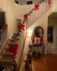 the stairs are decorated with christmas decorations