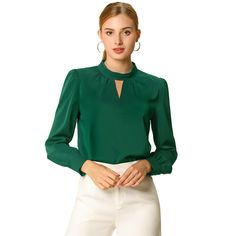 This beautiful blouse with cuffed sleeves and a keyhole design is sure to catch people's attention. The elegant and sophisticated design of the blouse will make you stand out in any setting. The blouse can be paired with suit pants or a pencil skirt, and when paired with heels, it creates a stunning look. The front neckline of the blouse is accentuated with a hollowed-out triangle, adding uniqueness and elegance to the classic design. This blouse is perfect for the cooler season and will be an i Professional Blouses, Women's Office, Chiffon Blouses, Button Blouse, Puff Long Sleeves, Elegant Blouses, Chiffon Long Sleeve, Work Tops, Loose Blouse