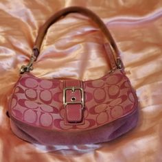 Used Coach Purse. Pink Coach Pink Bags With Silver-tone Hardware, Chic Pink Shoulder Bag With Silver-tone Hardware, Vintage Coach Purse, Pink Coach Bag, Cool Messenger Bags, Thrift Clothes, Pink Coach Purses, Swag Bags, Vintage Coach Bag