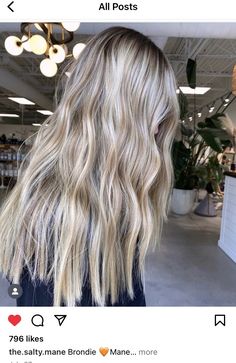 Wet Balayage Blonde, Blended Money Piece Hair, Baby Lights Hair Blonde, Blonde Dimensional Hair, Balliage Hair, Dimensional Hair, California Chicken