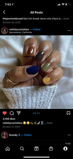 Dip With Design Nails, Fall Nails Dipping Powder, Dipped Nails Fall Colors, October Nails Fall Short Simple, Fall Nail Color Palette, Thanksgiving Nail Inspo Almond, Dip Manicure Ideas Fall, Short Acrylic Nails Designs Halloween, Fall Multi Colored Nails