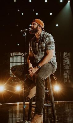 Dax Emry, Nashville Birthday, Jordan Davis, Male Country Singers, Riley Green, Singer Costumes, Western Outfits Men, Thomas Rhett, Estilo Country