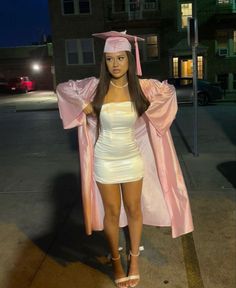 Grade 8 Grad Pictures, Pink Graduation Pictures, Pink Graduation Photoshoot, Graduation Gown Ideas, Grad Outfits High School, Graduation Outfit Ideas High School, Grad Party Outfit, High School Graduation Outfit, Graduation Fits