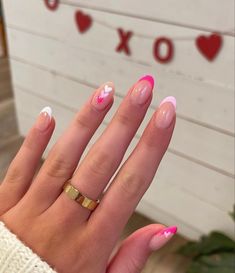 Arrow Nail Design, Valentine Nails Pink, Pink Tip Nails, Valentines Day Nail, S Nails, Cute Valentines Day, February Nails, Nail Designs Valentines