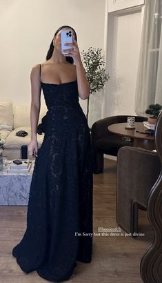 Prom Dress House Of Cb, Sixth Form Prom Dresses, Modern Prom Dress, Grad Dress Aesthetic, Creative Black Tie, Prom Dress Inspo, Trendy Outfit Ideas, Belle Silhouette, Pretty Wedding Dresses