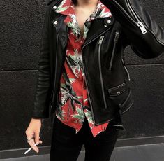 Rock Star Aesthetic Men, Rockstar Aesthetic Men, Rockstar Outfit Men, Alternative Fashion Men, Enby Style, Aesthetic Male Outfits, Leather Jacket Outfit Men, Rock Star Outfit, Harry Styles Outfit