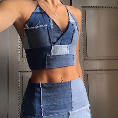 Diy Jeans Upcycle Top, Upcycle Clothes Jeans, Upcycle Outfits, Jean Upcycle Diy, Patchwork Top Diy, Denim Diy Upcycling, Upcycled Fashion Refashioning, Denim Top Diy, Upcycle Jeans Diy