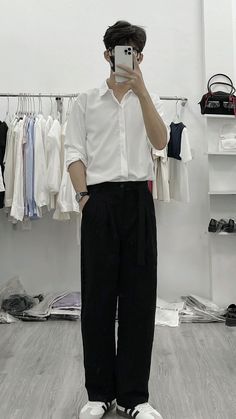 Outfit With Black Pants, Samba Outfit, Trouser Outfit, Body Reference Poses, Old Money Style, Smart Casual Outfit, Men Fashion Casual Outfits, Swaggy Outfits