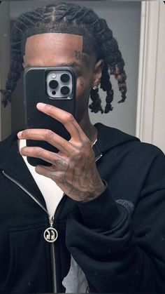 Male Loc Styles, Loc Hairstyles For Men, Thug Aesthetic, Short Dread Styles, Studs With Dreads, Temp Fade Haircut, Dreads Short Hair, Boyfriend Hair, Short Dreadlocks Styles