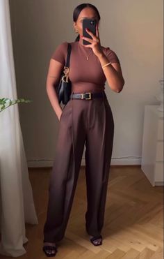 Fashion 60s, Classy Business Outfits, Professional Outfits Women, Business Outfits Women, Elegante Casual, Classy Casual Outfits