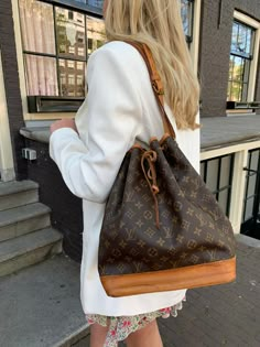 Bucket Bags Outfit, Gucci Bag Outfit, Louis Vuitton Taschen, Louis Vuitton Bag Outfit