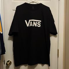 Nwot Vans Black Classic Tshirt Xxl Vans Screen Print T-shirt For Streetwear, Vans T-shirt With Screen Print For Streetwear, Vans Crew Neck T-shirt For Streetwear, Vans Graphic Print Crew Neck T-shirt, Vans Graphic Short Sleeve T-shirt, Vans Cotton T-shirt For Streetwear, Vans Short-sleeved Graphic Tee, Vans Cotton Graphic Tee, Vans Graphic T-shirt For Streetwear