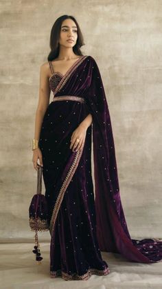 Sari Wedding, Wedding Bollywood, Bollywood Suits, Blouse Sari, Ethnic Gown, Designer Blouse