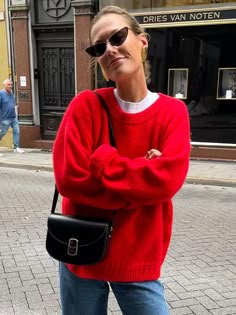 Red Sweater Outfit, Sweaters Women, Winter Mode, Looks Street Style, Warm Sweaters, Mode Inspo, 가을 패션, Autumn Outfit, Outfit Inspo Fall