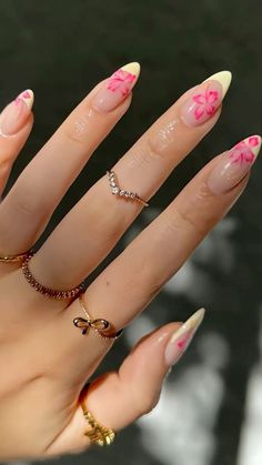 Pretty Nails Medium Length, Flower Design Nails Acrylic, April Nail Designs Spring, Almond Nails Designs Summer 2024, French With Flowers, Nail Art Fleur, Joy Nails, Hawaii Nails, The Audacity