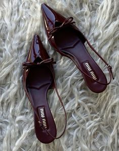 ⭐️ Shoes Summer 2024, Everyday Heels, Classy Heels, Pretty Heels, Heels Aesthetic, Dr Shoes, Smink Inspiration, Shoes Heels Classy, Vintage Heels