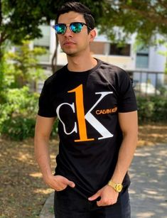 Tee Shirt Fashion, Mens Casual Outfits Summer, Men Shirt Style, Best Wear, Mens Casual Outfits, Trendy Tshirts, Swag Outfits, Teen Fashion, Vintage Shirts