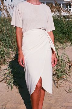 Na Nin Bobbie Raw Silk Wrap Skirt / Available in Cream & Black – NA NIN Silk Wrap Skirt, Silk Noil, House Clothes, Silk Knit, Silk Wrap, Knit Tees, Raw Silk, Look Chic, Wrap Skirt