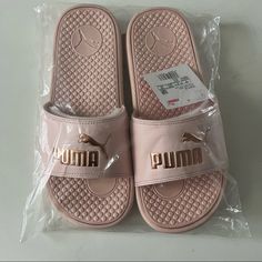 Nwt Puma Authentic Cool Cat Bold Womens Cloud Pink Gold Slip On Slides Sandals Size 9 White Nike Slides, Puma Flip Flops, Puma Slippers, Puma Sandals, Nice Sneakers, Puma Slides, Cloud Pink, Pink Pumas, Pink Slides