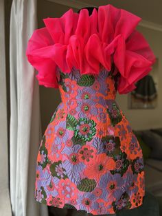 Look Kylie Jenner, Ankara Dress Designs, Classy Short Dresses, Ankara Short, African Print Dress Ankara, Chic Dress Classy, Dinner Dress Classy, African Traditional Dresses, Elegant Dresses Classy