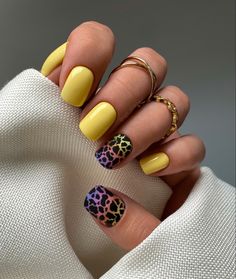 Short Nail Manicure, Pretty Toe Nails, Model Nails, Print Nails, Dope Nail Designs, Glamorous Nails, Cute Summer Nails, Manicure Ideas, Nails Manicure