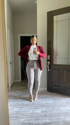 Woman’s Casual Work Outfits, Office Casual Outfit Black Women, Casual Work Outfits Dress, Black Women Corporate Outfits, Black Woman Business Casual, Professional Outfits Dress, Office Baddie Outfits, Cute Work Outfits Business, Baddie Business Outfits