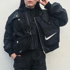 Athletic Aesthetic Outfits, Athletic Aesthetic, Hipster Mens Fashion, K Fashion, Korean Fashion Trends, Streetwear Women, Grunge Fashion, Aesthetic Outfits, Outfits Casuales