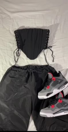 Outfit Grid Women, Summer Cruise Outfits Black Woman, All Black Outfit Aesthetic Grunge, Cute Bodysuit Outfits, Chavvy Outfits, Different Styles Fashion