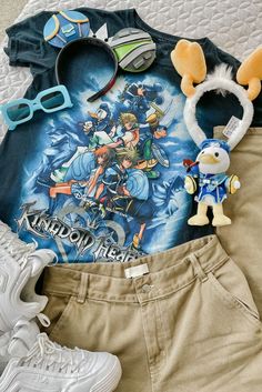 Image of Kingdom Hearts outfit idea with graphic tee Disney Lifestyle, Outfit Inspired, Disney Day, Disney Aesthetic, Girl Fits