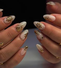 Gold Chrome Nail Art, Nail Journey, Gold Chrome Nails, Engagement Nails, Become Your Own Boss, Minimal Nails Art, Chrome Nail Art, Art Deco Nails, Chrome Nails Designs