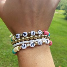 This adorable WWJD bracelets pack is the perfect way to remind yourself in any situation of how Jesus would handle it. With makes it the perfect combination with the  HWLF bracelet! You can choose just one bracelet or the whole stack! Theses adorable Christian bracelets are so cute the wear to church, your job, or anywhere. Plus it comes in custom colors chosen by you to make it extra specially yours! And this Christian stacker bracelet set, would be the perfect gift to remind that special perso Christian Beaded Bracelets Words, Hwlf Bracelets, Bracelets Jesus, What Would Jesus Do Bracelet, Wwjd Bracelets, He Would Love First, Jesus Bracelet, Verse Bracelet