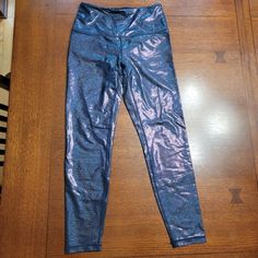 Zyia Active Size 4 Blue Metallic Shine Light N Tight Hi-Rise Legging In Excellent, Unworn Condition. Super Fun Glitter Look Legging Smooth And Shiny! Stretch Blue Leggings For Night Out, Blue Stretch Leggings For Night Out, Blue Leggings For Night Out, Blue Fitted Leggings For Night Out, Fitted Blue Leggings For Night Out, Look Legging, Shinee, Colorful Leggings, Black Blue