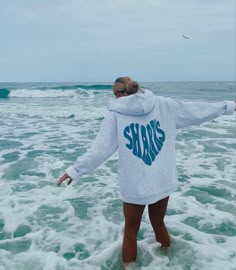 Summer Hoodies, Aesthetic Hoodies, Shark Hoodie, Preppy Beach, Shark Shirt, Preppy Summer, Cute Sweatshirts