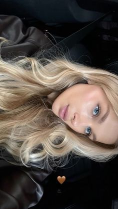 inst tsepukh_p Super Model Hair, Blonde Eyebrows, Super Model, Blonde Hair Looks, Good Hair Day, Dream Hair, Cute Makeup, Model Hair, Hair Day