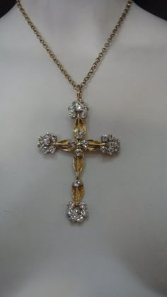 Vintage Cluster Cross 24K Gold plated Necklace Made with Clear Swarovski Crystals Gold Cross Pendant Necklace With Rhinestones, Gold Rhinestone Cross Pendant Necklace, Gold Cross Necklace With Rhinestones, Gold Rhinestone Cross Necklace, Vintage Cross Necklace, Celebrity Jewelry, Jewelry Accessories Ideas, Dope Jewelry, Classy Jewelry