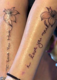 Tattoo Ideas Female Mom And Daughter, Mom Daughter Tattoos Meaningful, Mommy And Me Tattoos, Tattoo For Mother And Daughter, Matching Tattoo With Mom, Mommy And Daughter Tattoos, Cute Mom And Daughter Tattoos, Aunt And Niece Tattoo