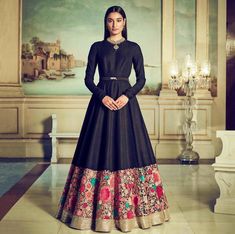 Black Indian Dress, वेस्टर्न ड्रेस, Party Hijab, Orang India, डिजाइनर कपड़े, Silk Wedding Gown, Western Gown, Winter Wedding Outfits, Indo Western Gown