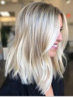 Short Hair For Summer, Blonde Human Hair Wigs, Balayage Bob, Human Hair Wigs Blonde, Beauty Hairstyles, Lace Frontal Wigs, Blonde Hair Inspiration, Straight Bob, Blonde Hair Looks