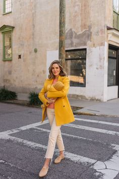 Julia Berolzheimer, Mum Fashion, Mom Fashion, Mother Jeans, Yellow Sweater, Round Up, Shoes And Accessories, Mom Style, Outfit Idea