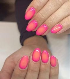 Shirt Simple Acrylic Nails, Nail Inspo Trendy Summer, Gel X Nails Easy Design, Fun Florida Nails, Fun Preppy Nails, Nail Ideas End Of Summer, Nail Color Palette Ideas, Orange Stripe Nails, Cancun Mexico Nails