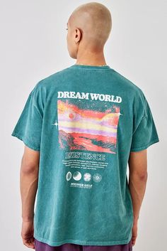 Urban Graphic Tees, Vintage Tshirt Design, Tour Merchandise, World Graphic, Nature Designs, Men's Graphic Tees, Trendy Shirt Designs, Space Shirts, Dream World