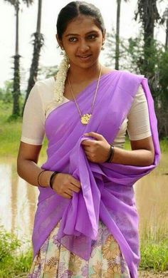 Indian Woman, Beauty Face Women, Beautiful Dresses Short, Beautiful Long Hair, Half Saree, Beauty Photography, Saree