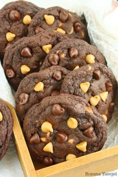 chocolate cookies with peanut butter chips in a wooden box