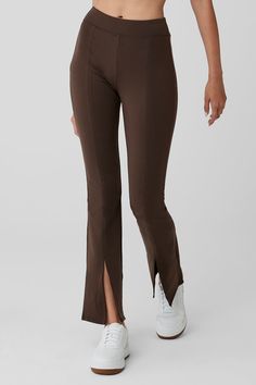 A new silhouette for a new day — now in 7/8 length! The Airbrush High-Waist Flutter Legging in sculpting performance Airbrush is sweet from every angle, with a skinny waistband & elevated front seams. A flared leg with front split adds extra ventilation (and is great for showing sneakers!), for a forward look that looks so good with a high-neck bra top. Sculpts & Smooths! Forward flared fit & skinny waistband Designed & uniquely fit to flatter every size Wear-tested by our in-house team for the High Neck Bra, Alo Yoga Pants, Back Women, Tennis Dress, Bra Top, Alo Yoga, Sweaters Knitwear, A New Day, Bra Tops