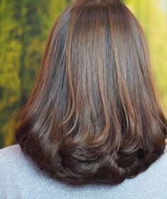 Shoulder Length Hair Cuts For Round Faces Layers, Volume Haircut Medium, Oval Haircut, Medium Length Wavy Hair, Haircuts For Long Hair With Layers, Haircuts For Medium Length Hair, Hairstyles For Layered Hair, Hair Tips Video, Haircuts For Wavy Hair