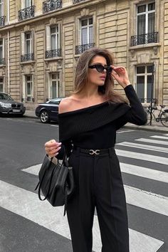 40+ Old Money Expensive-Looking Fall Outfits for Grown Women to Look Classy, Chic, and Elegant Female Office Outfits, Fall Travel Outfit, Elegant Classy Outfits, Female Office, Skandinavian Fashion, Chique Outfits, Grown Women