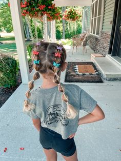 Bubble Braid Hairstyles With Butterfly Clips, Bubble Braid Butterfly Clips, Bubble Braid With Butterfly Clips, Bubble Braids Butterfly Clips, Bubble Braids With Butterfly Clips, Toddler Butterfly Clip Hairstyles, Bubble Braid Hairstyles Kids, Girls Bubble Braid, Cute Hairstyles For Girls Kids Easy