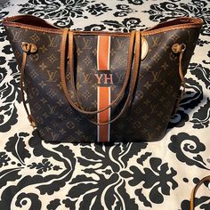 Used Condition Dirty Inside No Holes Authentic 100% Louis Vuitton Mm, Bags Louis Vuitton, Louis Vuitton Bags, Brown Orange, Louis Vuitton Bag, Bag Lady, Louis Vuitton, Orange, Color