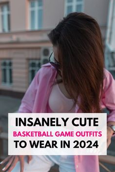 cute basketball game outfits Basketball Game Outfits, What To Wear To College, Basketball Game Outfit Women, Outfit Ideaa, Basketball Game Outfit, College Basketball Game, Cool Girl Outfits, Game Outfit, Basketball Clothes